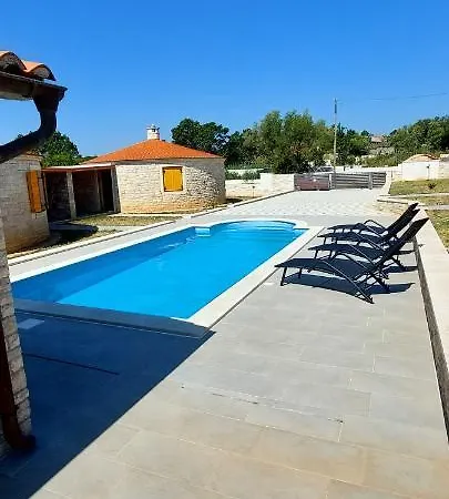Belavic - Kazuni Apartmán